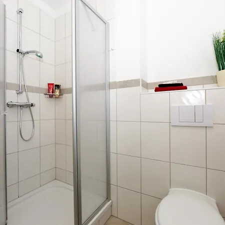 Brise Steffi App 01 塞巴特黑灵斯多夫